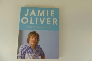 Jamie Oliver the naked chef Y0245