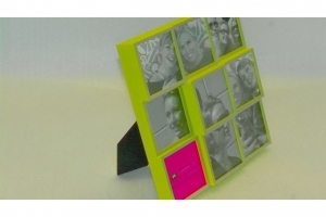 Felgroene fotokader voor 9 vierkante foto's